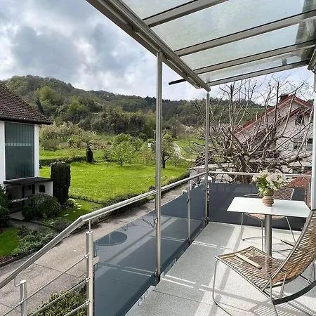 Savoir Vivre Modern Retreat * 恩丁根