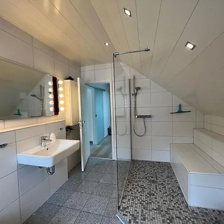 Savoir Vivre Modern Retreat * 恩丁根